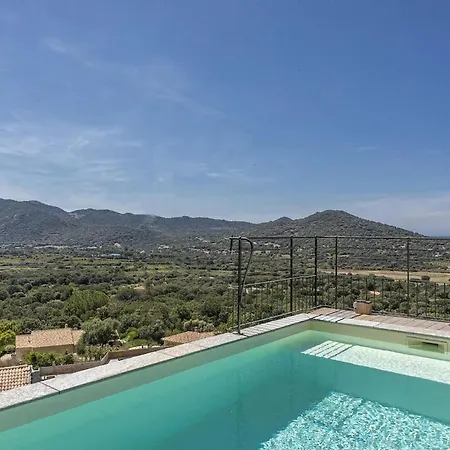 2f Avec Piscine Privee, Vue Et Montagne