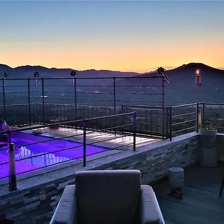 2f Avec Piscine Privee, Vue Et Montagne Semesterbostad *