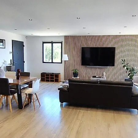 2f Avec Piscine Privee, Vue Et Montagne Semesterbostad *