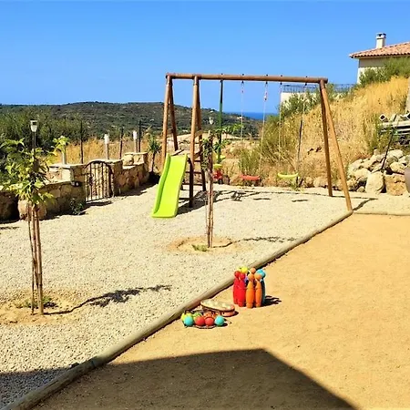 2f Avec Piscine Privee, Vue Et Montagne